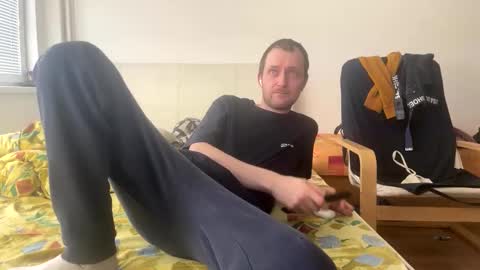 Snapshot of ricciardio chatting on March 6, 11:58 am ricciardio online show from March 6, 11:58 am