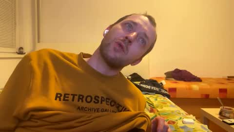 Snapshot of ricciardio chatting on February 24, 7:09 pm ricciardio online show from February 24, 7:09 pm