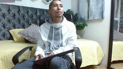 richar_voller online show from February 18, 11:00 am