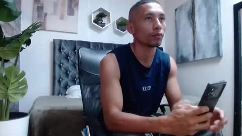 richar_voller online show from December 18, 11:38 am