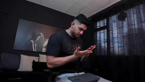 Snapshot of richard_milleer chatting on February 17, 12:38 pm Ricardo online show from February 17, 12:38 pm