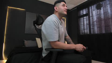 Snapshot of richard_milleer chatting on January 26, 8:56 pm Ricardo online show from January 26, 8:56 pm