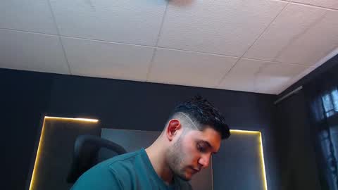 Snapshot of richard_milleer chatting on September 15, 1:45 pm Ricardo online show from September 15, 1:45 pm