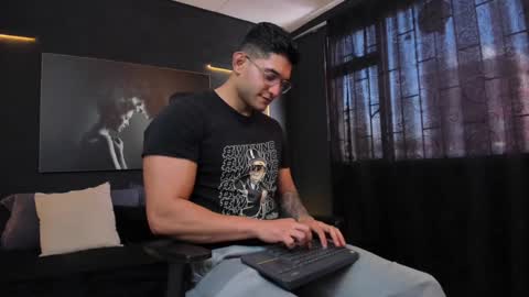 Snapshot of richard_milleer chatting on January 21, 1:32 pm Ricardo online show from January 21, 1:32 pm