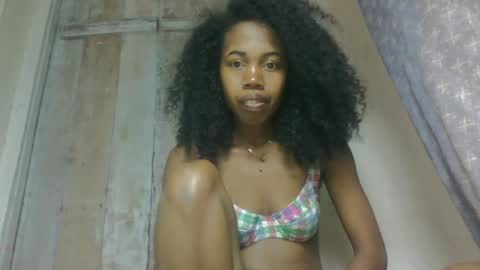 richimelaa online show from May 16, 10:36 am