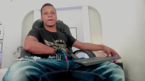 Ricky  online show from January 8, 4:07 am