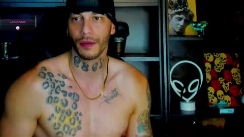 Snapshot of ricky_santos_ chatting on September 11, 11:17 pm ricky_santos_ online show from September 11, 11:17 pm