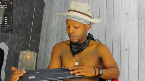 Snapshot of ricobrown777 chatting on March 3, 3:41 am RicoBrowm online show from March 3, 3:41 am