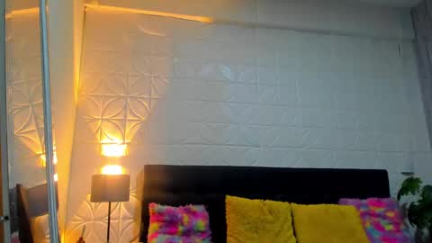 Snapshot of ricobrown777 chatting on February 5, 10:41 am RicoBrowm online show from February 5, 10:41 am