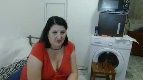 Snapshot of ridemerafsuzana chatting on January 22, 3:40 pm Ridemeraf online show from January 22, 3:40 pm