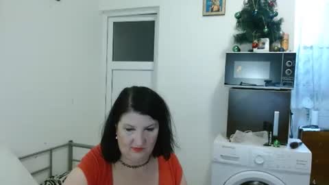 Snapshot of ridemerafsuzana chatting on February 14, 6:29 pm Ridemeraf online show from February 14, 6:29 pm