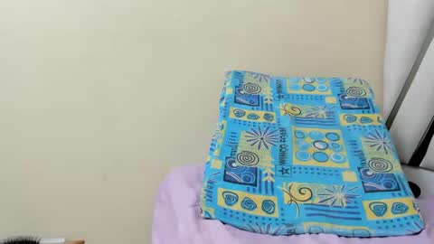 Snapshot of rihanna_abiodun chatting on January 29, 6:33 am Rihanna Abiodun online show from January 29, 6:33 am