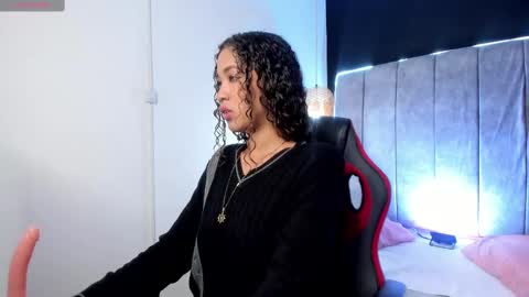 Rihanna  online show from March 4, 3:33 am