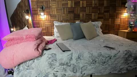 Sara online show from October 23, 10:17 am