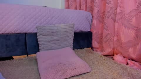 Riley online show from November 22, 10:51 pm