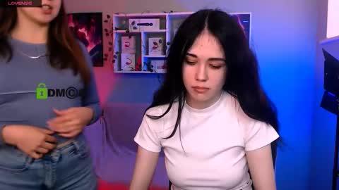 Snapshot of riley_sanders chatting on September 12, 9:11 am Meow online show from September 12, 9:11 am