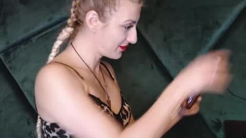 rileylannax online show from February 21, 6:27 am