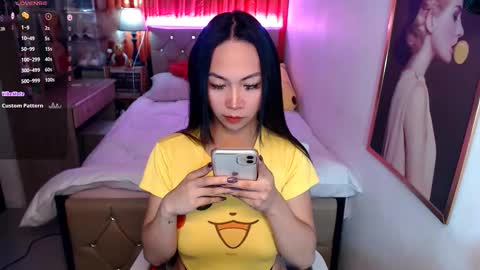 Snapshot of rileymillerx chatting on February 28, 10:41 am Riley online show from February 28, 10:41 am
