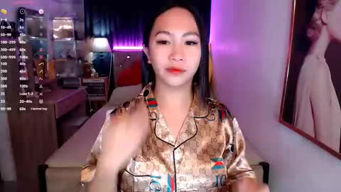 Snapshot of rileymillerx chatting on January 17, 12:31 pm Riley online show from January 17, 12:31 pm