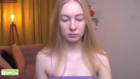 My friends call me Vivi or Rina online show from October 26, 9:21 am