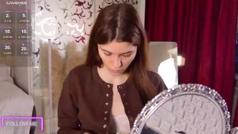 Alice online show from December 4, 1:00 pm