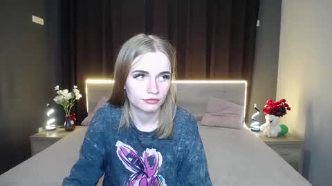 Snapshot of ritakiskis chatting on September 8, 7:35 pm ritakiskis online show from September 8, 7:35 pm