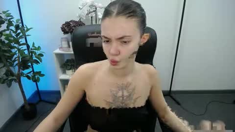 ritaneer online show from December 1, 9:29 am