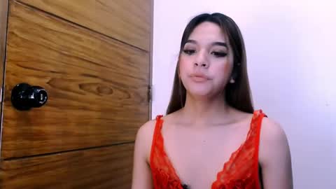 riyah_parker online show from May 26, 5:24 am