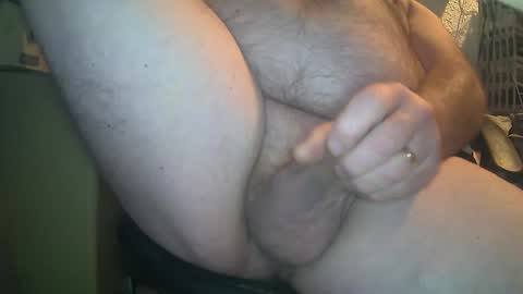 Snapshot of rlevey33 chatting on September 15, 3:13 pm rlevey33 online show from September 15, 3:13 pm