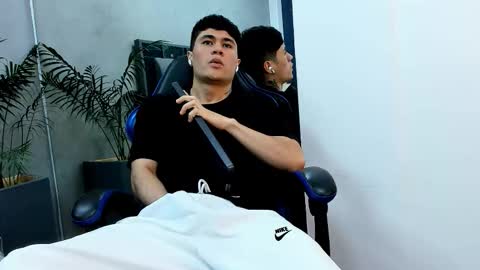 Roan Birkin online show from November 17, 7:49 pm