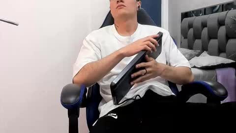 Roan Birkin online show from October 9, 11:54 pm