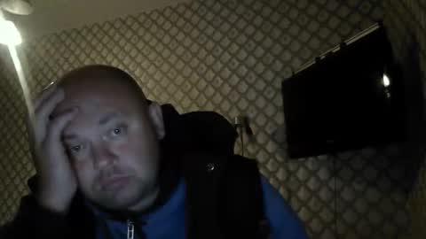 rob18997 online show from February 11, 6:12 pm