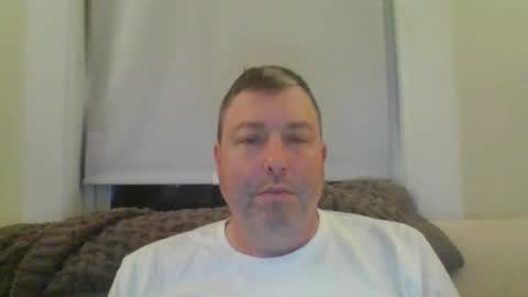 rob_bower_guy online show from January 18, 3:04 am