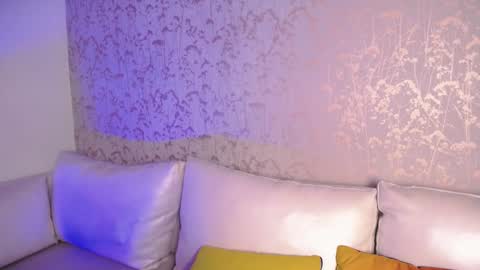 Robbin online show from September 28, 8:51 pm