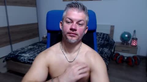 robbyshawz online show from October 30, 7:42 am