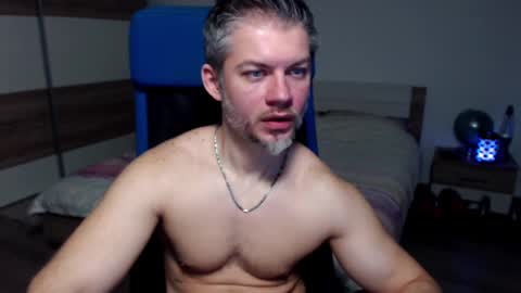 robbyshawz online show from February 2, 9:07 am