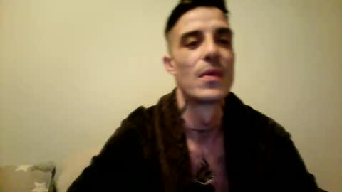 rober777xxl online show from December 6, 7:39 pm
