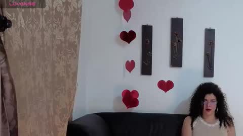 Robert and Kloe online show from September 28, 2:09 am