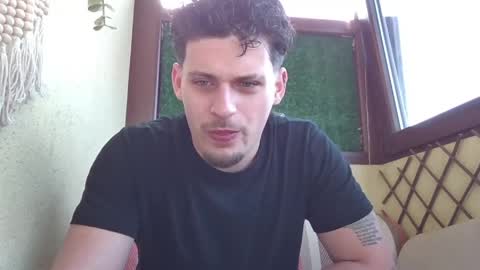 Roberto online show from April 24, 2:08 pm