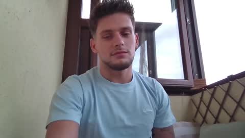 Snapshot of roberto_twink1 chatting on September 17, 5:55 am Roberto online show from September 17, 5:55 am