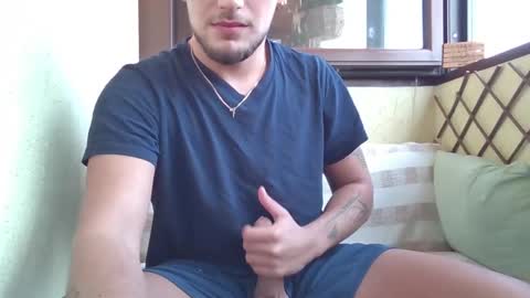 Snapshot of roberto_twink1 chatting on September 11, 8:26 am Roberto online show from September 11, 8:26 am