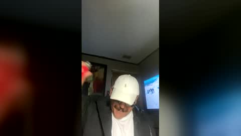 roberttercero521 online show from December 4, 6:46 am