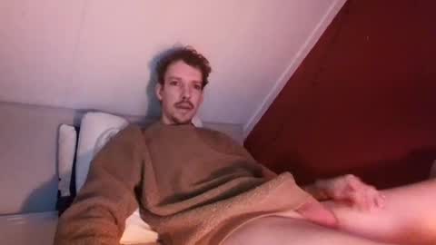 Robin online show from December 15, 12:49 pm