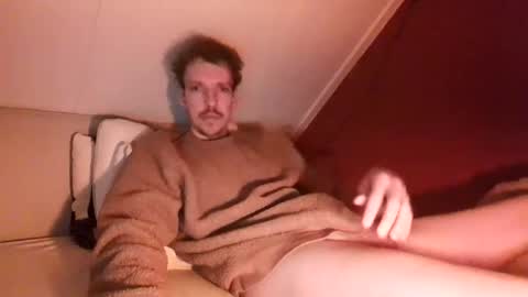 Robin online show from December 15, 3:53 pm