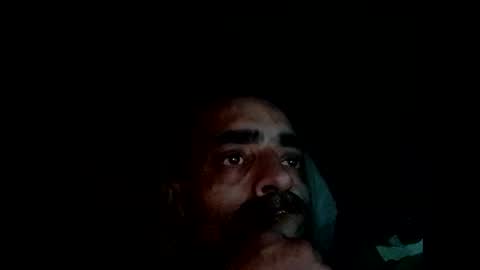 Snapshot of robincom23 chatting on February 26, 12:49 pm R online show from February 26, 12:49 pm