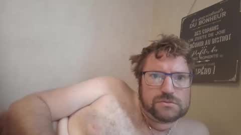 robinouhot online show from April 30, 6:51 am