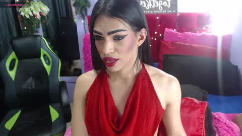 Snapshot of robinsonbaker chatting on September 15, 5:42 am Margot Ferrer online show from September 15, 5:42 am