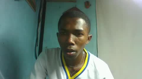 Snapshot of rocardo1510 chatting on February 17, 1:22 pm rocardo1510 online show from February 17, 1:22 pm