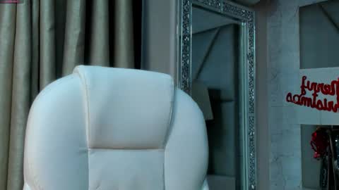 rocco_santos online show from December 3, 1:04 am