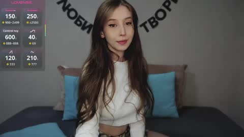 rocketsgirl online show from April 1, 5:19 am